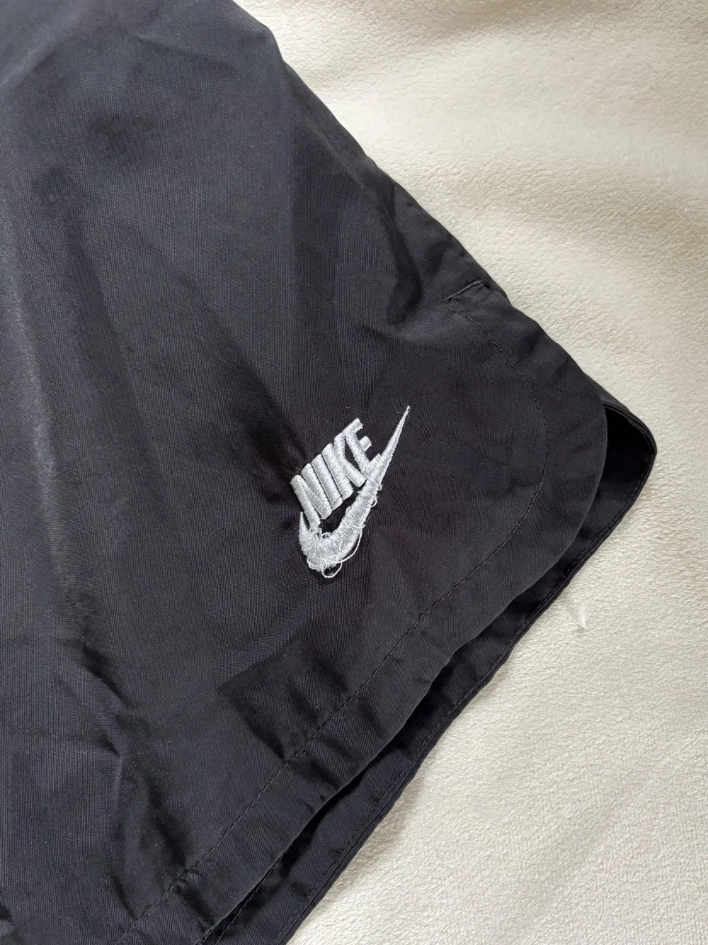 Nike Men’s Woven Lined Flow Shorts in Black
